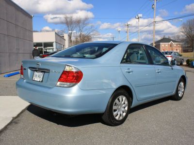 2006 toyota camry le: 31,000 original miles ! carfax perfect