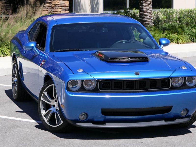 2010 - dodge challenger 40129 miles