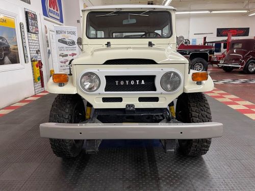 1972 Toyota FJ 40 - VINTAGE SUV - 4 WHEEL DRIVE -SEE VIDEO, US $34,900.00, image 2