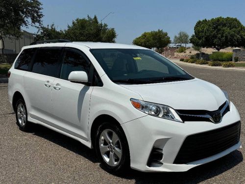 2020 toyota sienna le 8 passenger 4dr mini van