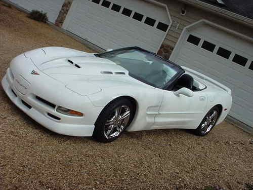 2004 chevrolet corvette base convertible 2-door 5.7l