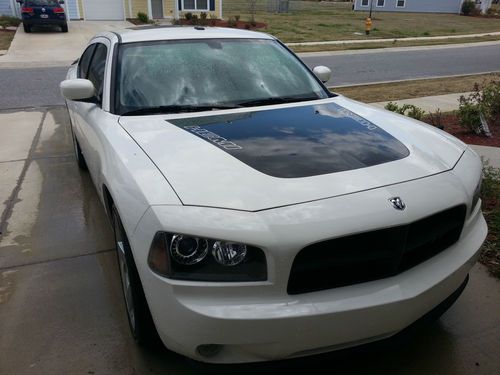 2009 dodge charger r/t sedan 4-door 5.7l "daytona edition" # 115 of 400