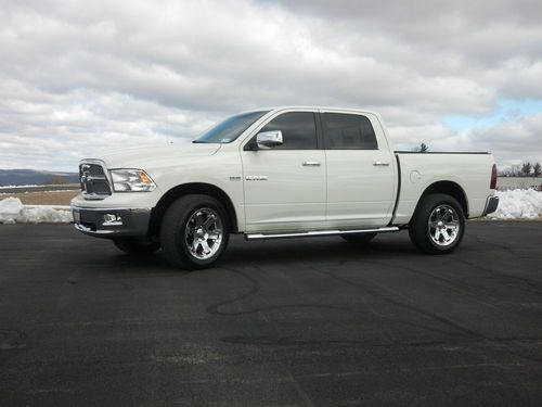 2009 dodge ram 1500 laramie crew 4-door 5.7l heat/cool/dvd/nav/black leather