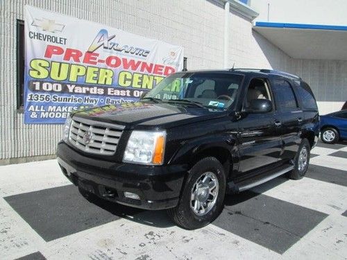 2004 cadillac escalade subn