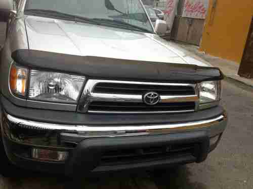 1999 Toyota 4Runner SR5 Sport Utility 4-Door 3.4L, image 4