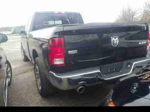 2011 Dodge Ram 1500 QUAD CAB AWD 4X4 LARAMIE (Leather Interior), image 3