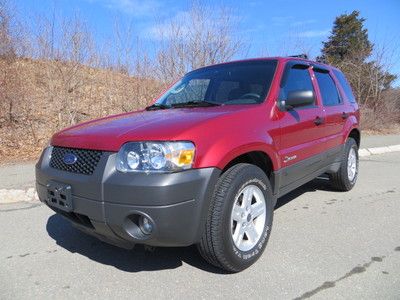 Awd hybrid escape burgundy 6 disc cd smoke free one owner dealer trade