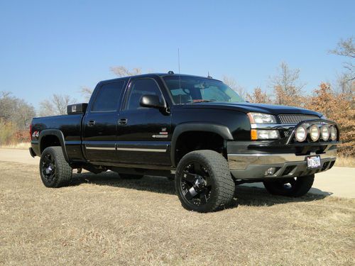 2004 chevrolet silverado 2500 hd lt crew cab pickup 4-door 6.6l duramax