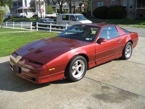 1987 pontiac firebird trans am gta  (not a clone)