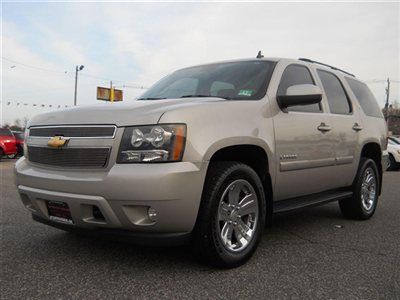 We finance! lt 4x4 leather bose 20's 8 pass non smoker no accidents carfax cert!