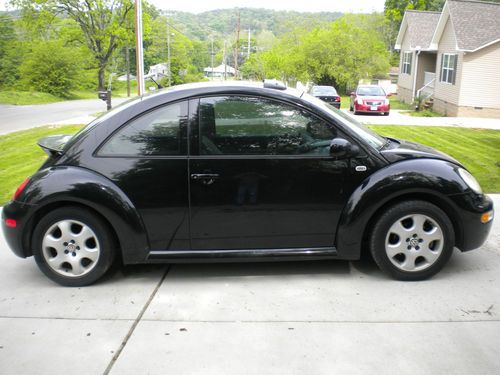 2002 black vw beetle