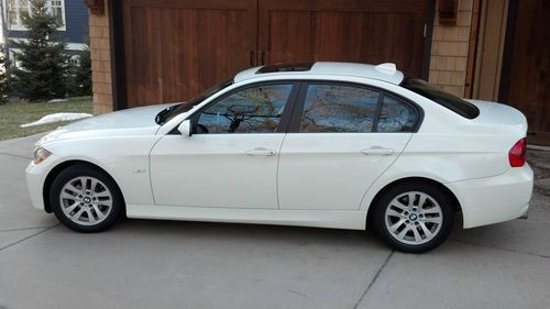 2007 bmw 328xi base sedan 4-door 3.0l