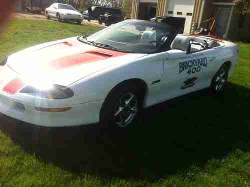 1997 Chevrolet Camaro Z28 30th Anniversary Edition Brickyard 400 Pace Car, image 3