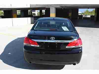 2012 Toyota Avalon Black on Black Leather LOW MILES Backup Camera NO RESERVE !!!, image 6