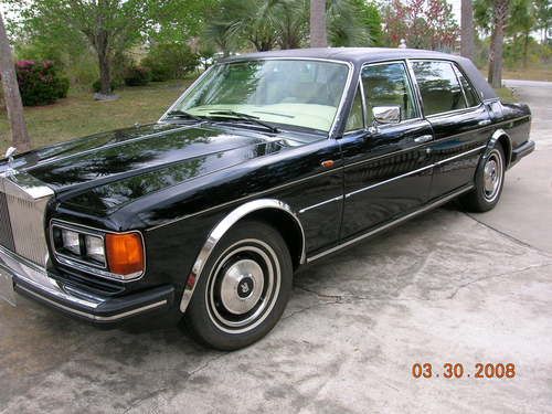 1985 rolls royce, silver spur, 37,117 miles,great condition,nice interior,paint.