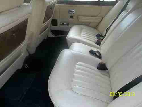 1985 Rolls Royce, silver Spur, 37,117 miles,great condition,nice interior,paint., US $15,500.00, image 2