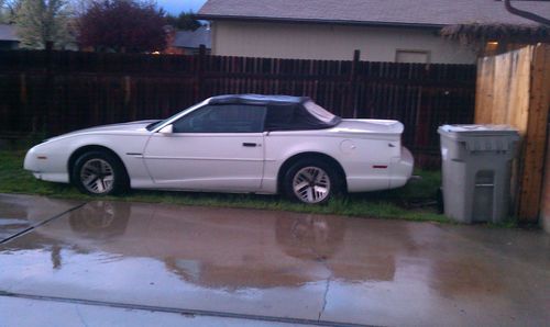 1991 pontiac firebird base coupe 2-door 3.1l