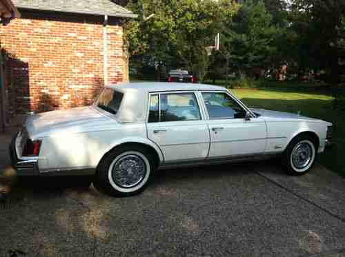 1976 Cadillac Seville, image 2