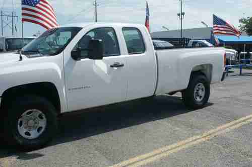 2008 Chevrolet Silverado 2500 HD 4X4 4WD WT Extended Cab Pickup 4-Door 6.0L, image 3