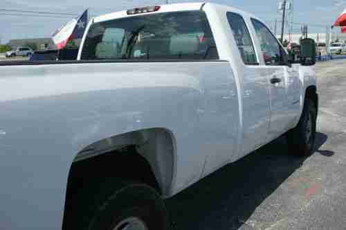 2008 Chevrolet Silverado 2500 HD 4X4 4WD WT Extended Cab Pickup 4-Door 6.0L, image 6