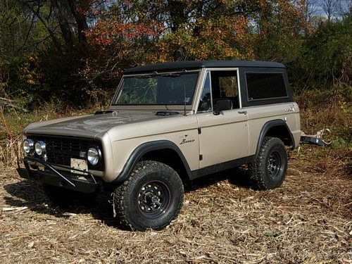 1966 ford bronco - early bronco sport  4x4 - drive it anywhere - pa inspected