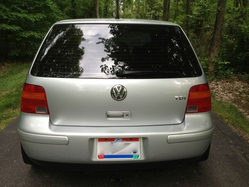 2006 volkswagen golf gls tdi hatchback 4-door 1.9l