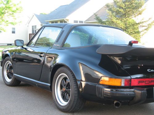 1983 Porsche 911 SC Targa, image 2