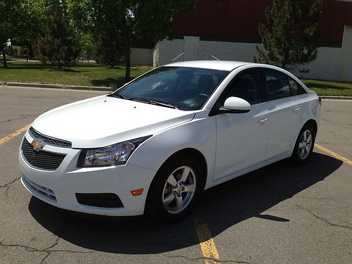 2013 chevrolet cruze lt sedan 4-door 1.4l-fwd-6958 miles only-no reserve-rebuilt