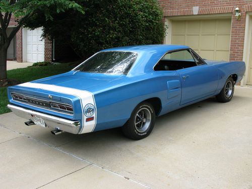 Dodge coronet super bee hardtop