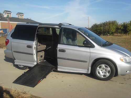 2003 dodge grand caravan se wheelchair van side entry conv. only 83k miles clean