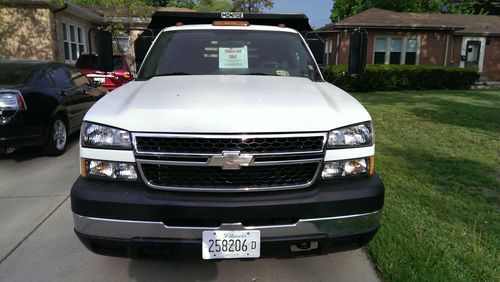 2007 cheverolet silverado 3500  4wd dump truck