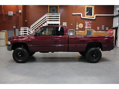 Lifted 6spd manual 2002 ram 2500 4x4 diesel 5.9l cummins long bed 24v