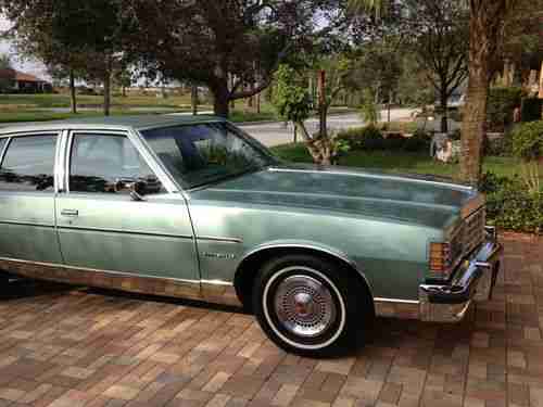 1977 Pontiac Bonneville Base Sedan 4-Door 5.7L, US $7,995.00, image 3