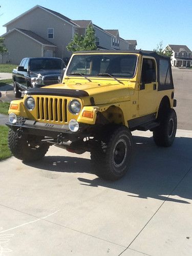 2003 jeep wrangler x sport utility 2-door 4.0l