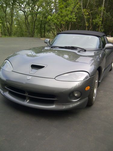 2002 dodge viper r/t-10 convertible 2-door 8.0l, gray