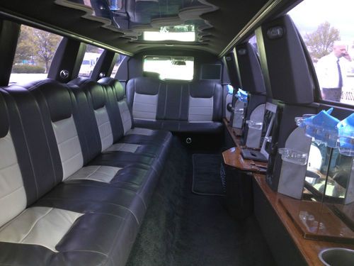 2002 Lincoln Town Car Executive Limousine 4-Door 4.6L, US $12,000.00, image 2