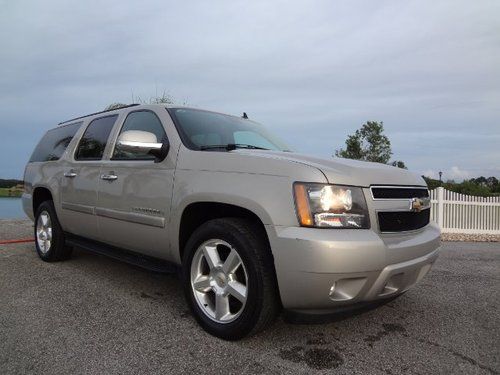 2007 chevrolet suburban loaded navi rear entertaiment one owner no reserve