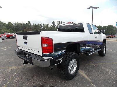 09 Chevy Silverado 4X4 LIFTED NEW DICK CEPEK TIRES NEW VINYL WRAP 1-OWNER NICE, image 3