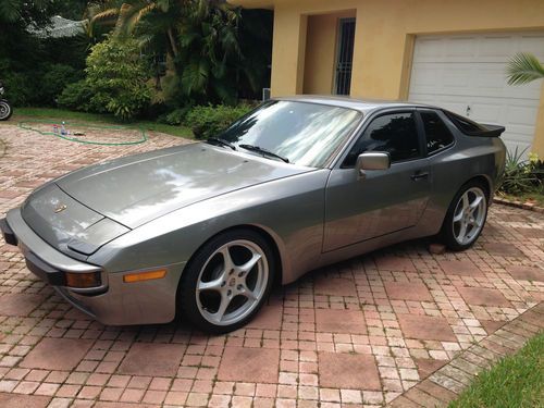 1986 porsche 944 na - $4k in maintenance over last 6 months - oem linen interior