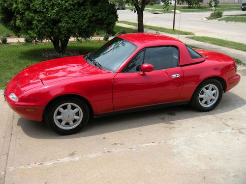 1991 mazda miata base convertible 2-door 1.6l