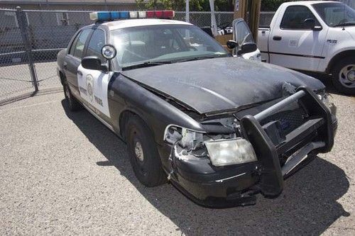 2003 ford crown victoria