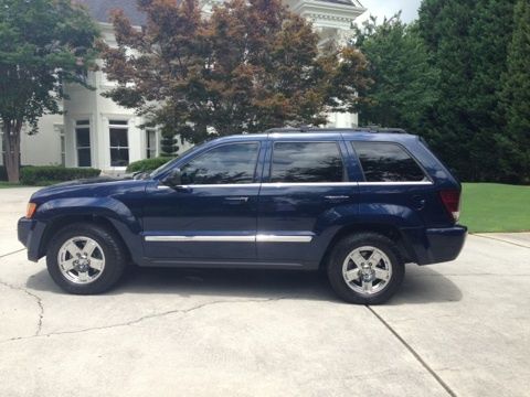 Jeep grand cherokee limited (2006) blue color, only 30k miles &amp; great condition!