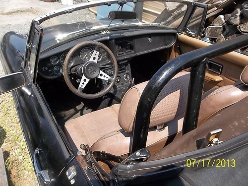 1980 MG convertible, image 3