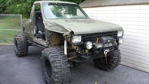 1985 toyota 4 runner - rock crawler