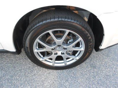 R/T Ethanol - FFV 3.6L CD Front Wheel Drive Power Steering ABS Aluminum Wheels, image 3