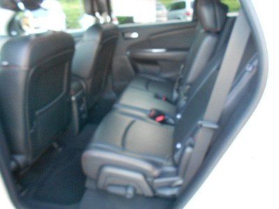 R/T Ethanol - FFV 3.6L CD Front Wheel Drive Power Steering ABS Aluminum Wheels, image 13