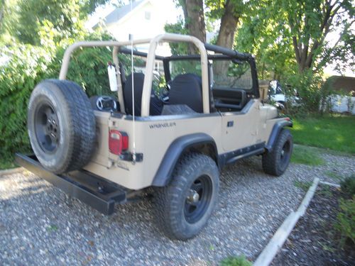 1992 jeep wrangler base sport utility 2-door 4.0l