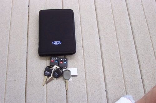 2004 Ford Crown Victoria LX Senior Citizen 1 Owner Only 23,000 Miles, image 20