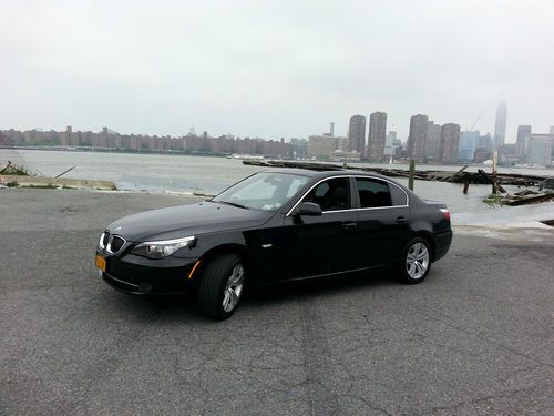 2010 bmw 528i base sedan 4-door 3.0l