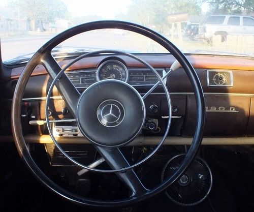 1961 Mercedes-Benz 190DB Base 1.8L, image 2